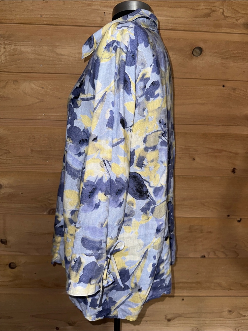 Floral Watercolor Button-Up Shirt in blue & Yellow Linen - Picture 6 of 13